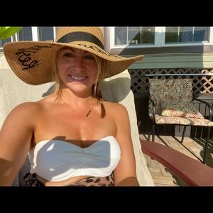 Meet your Posher, Alicia